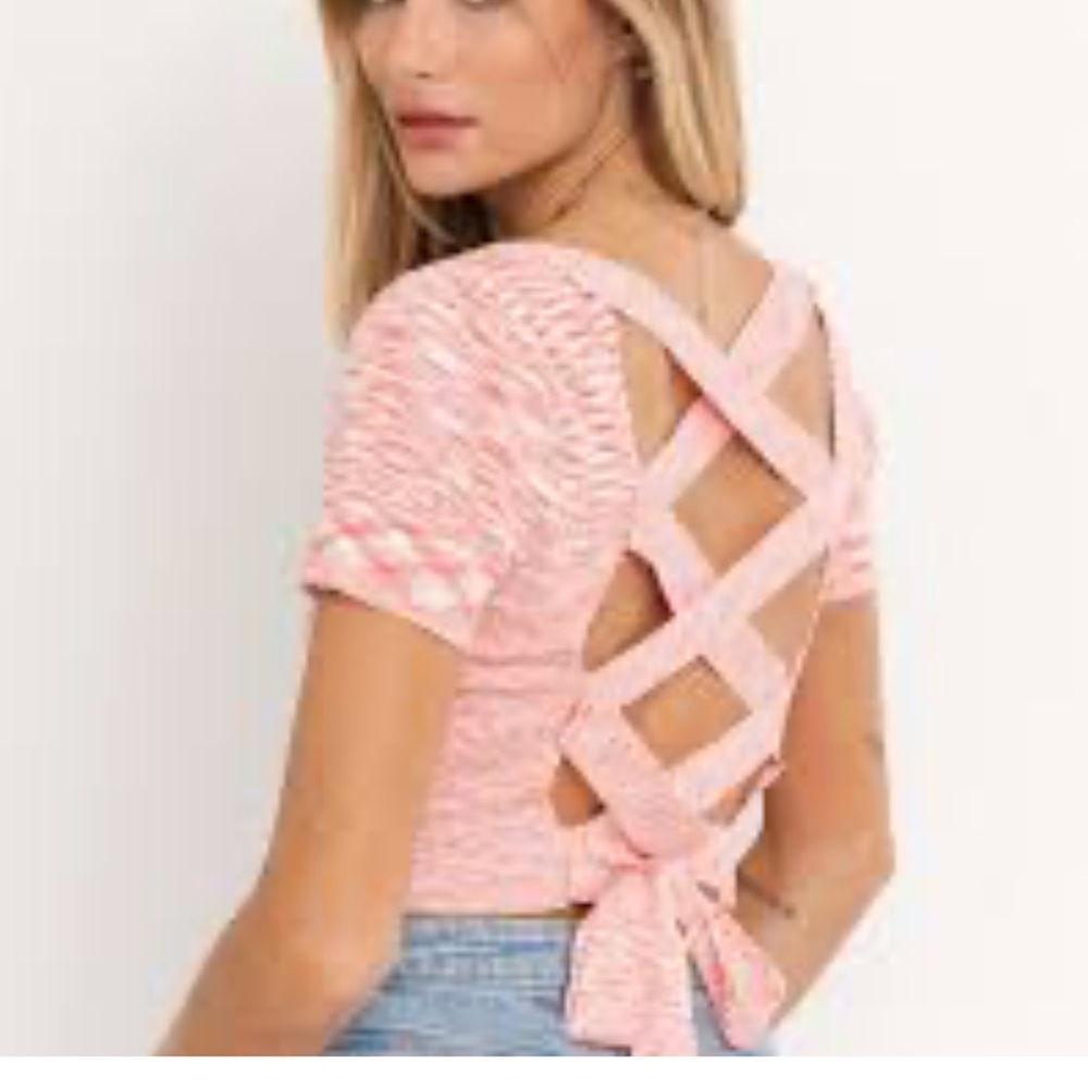 NWT Le Lis Knit Short Sleeve Tie Back Top - Size M - Coral